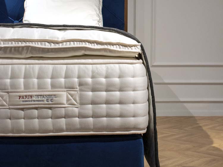 Treca Paris Istanbul Medium